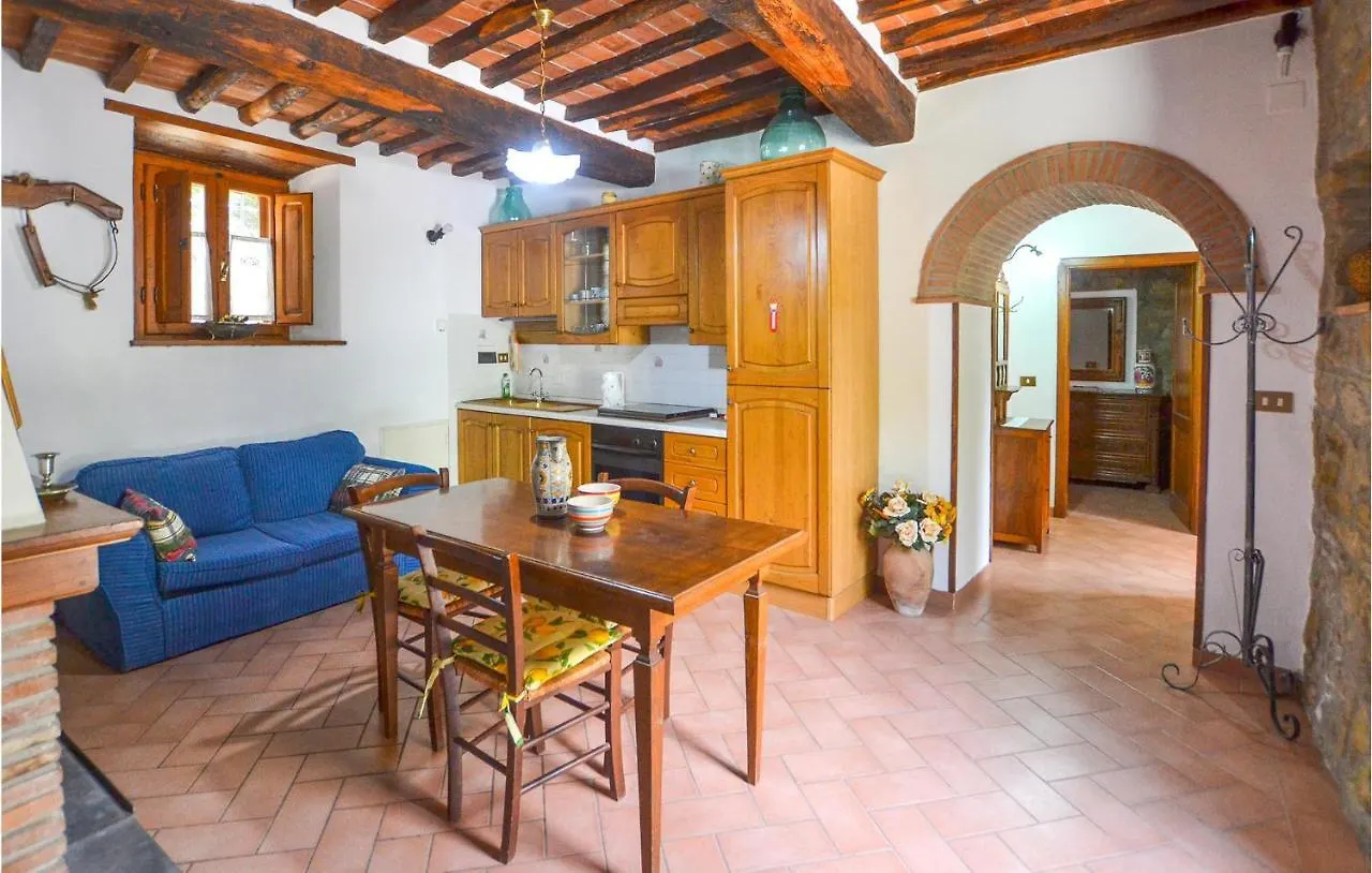 Gorgeous Apartment In Cortona With Kitchen 0*,